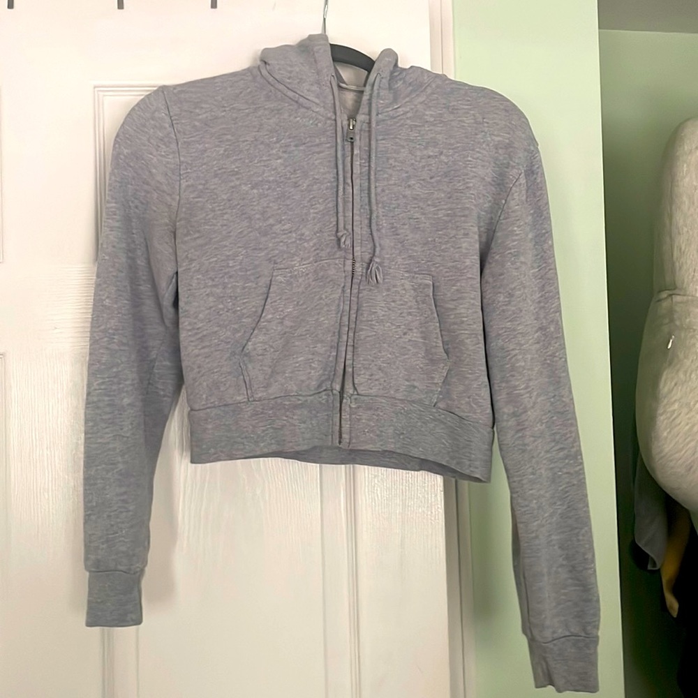 gray cropped zip up